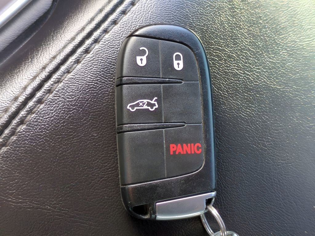 Used 2020 Dodge Challenger R/T w/ Blacktop Package image 28