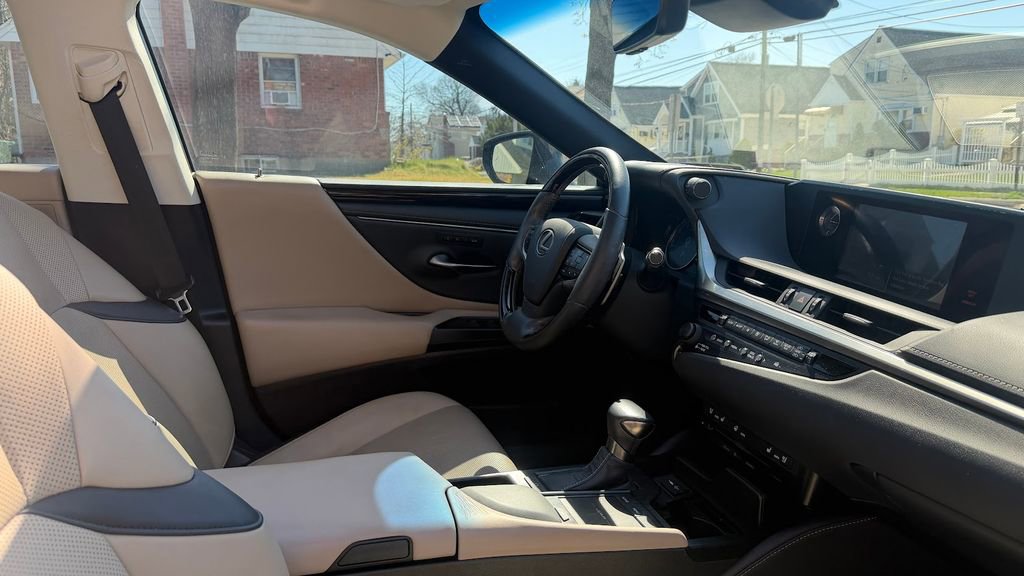 Used 2020 Lexus ES 350 w/ Premium Package image 19