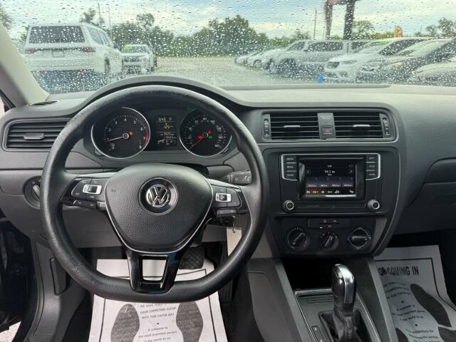 Used 2016 Volkswagen Jetta S FWD image 14