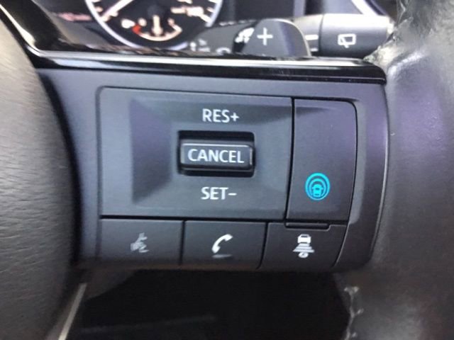 Used 2022 Nissan Rogue SL w/ SL Premium Package image 10