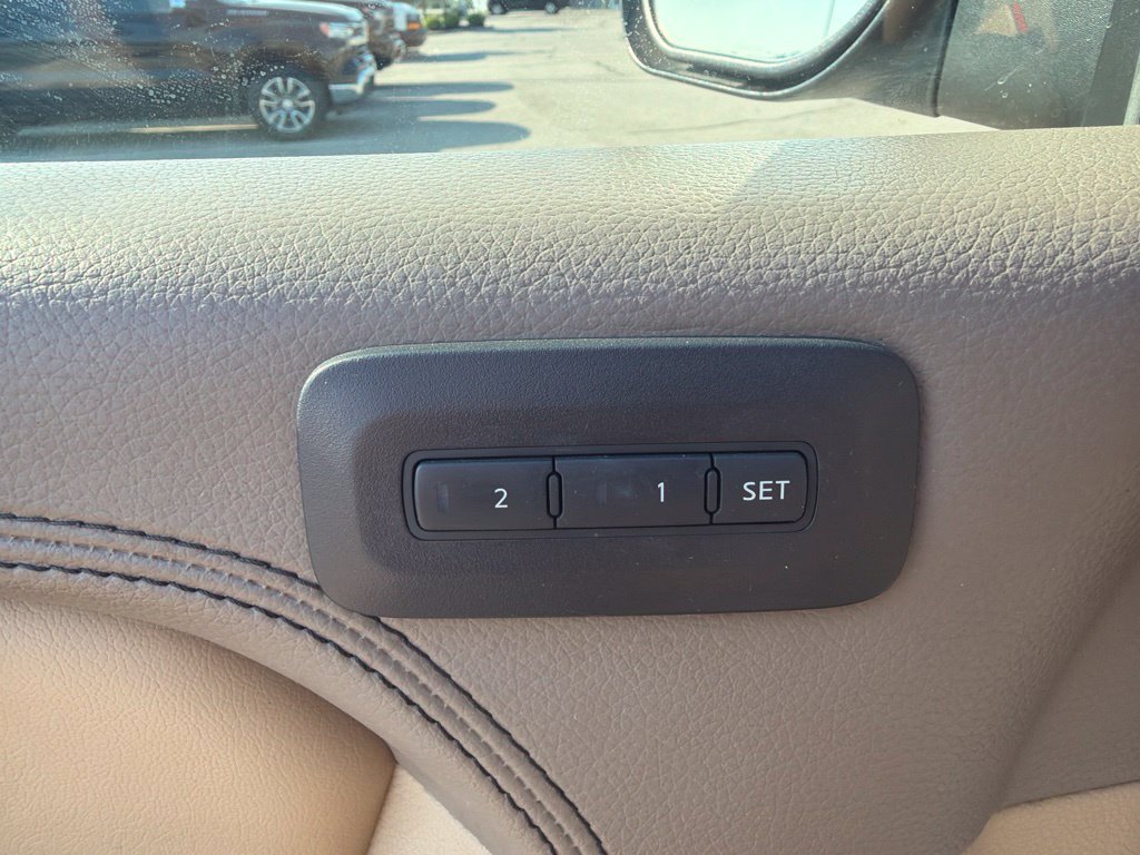 Used 2015 Nissan Armada Platinum AWD/4WD image 48