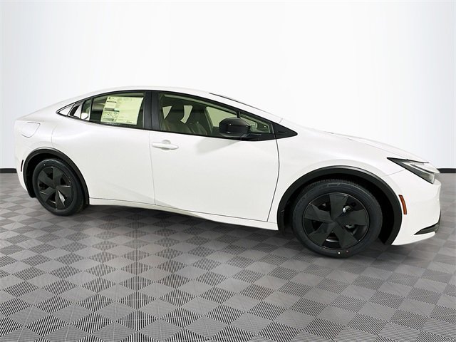 New 2026 Toyota Prius Plug-In Hybrid image 3