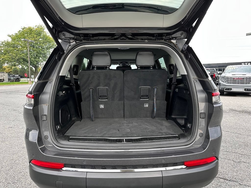 Used 2022 Jeep Grand Cherokee L Limited AWD/4WD image 46