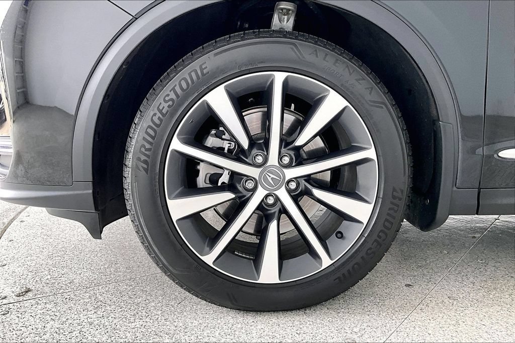 Certified 2026 Acura MDX w/ Technology Package FWD image 11