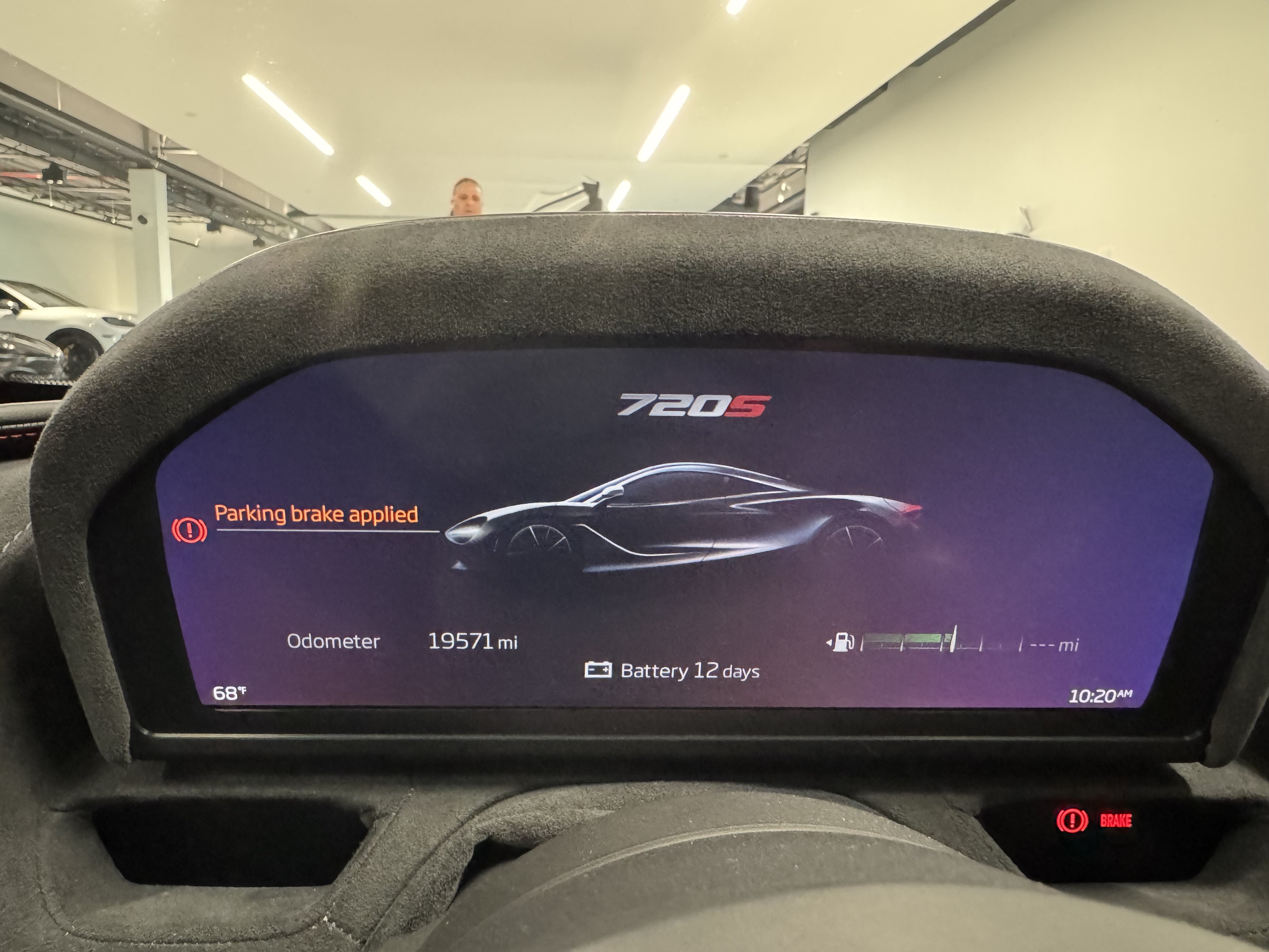 Used 2022 McLaren 720S Spider RWD image 2