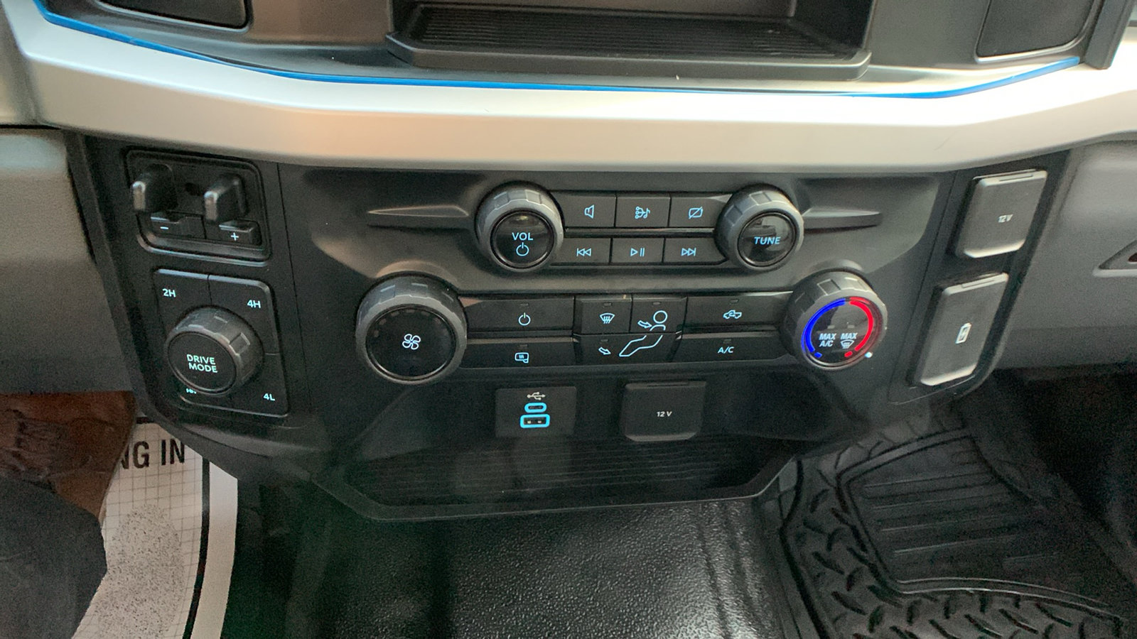 Used 2023 Ford F250 XL w/ XL Chrome Package image 18