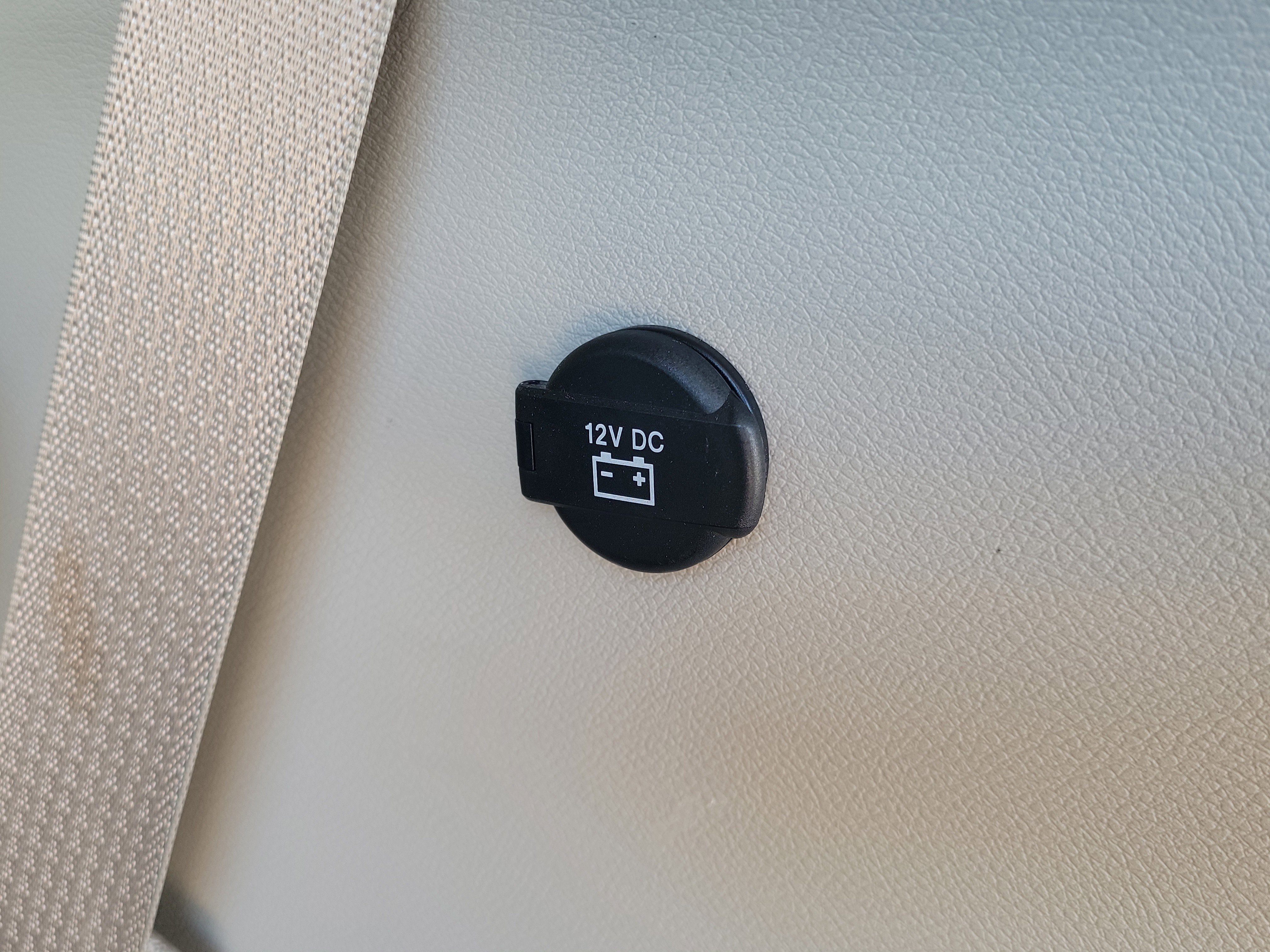 Used 2024 Chrysler Pacifica Touring-L image 9