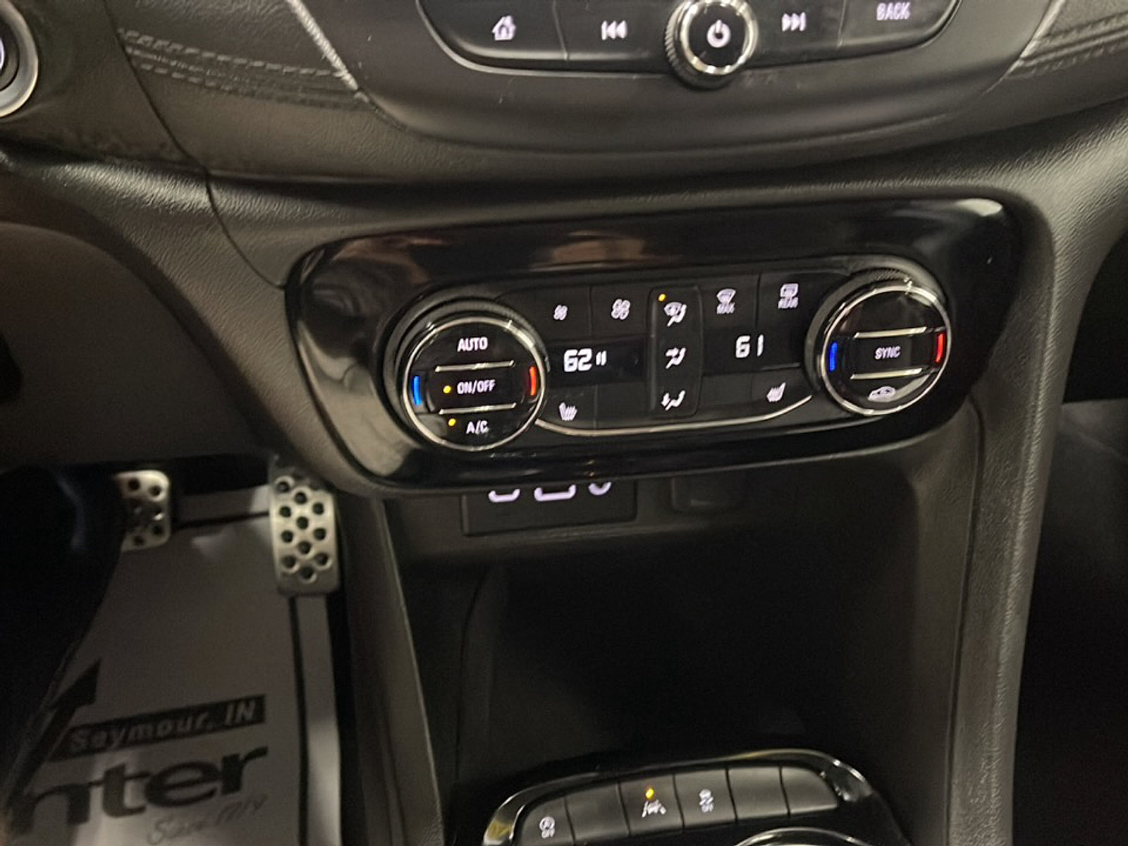 Used 2023 Buick Encore GX Select w/ Sport Touring Package FWD image 10