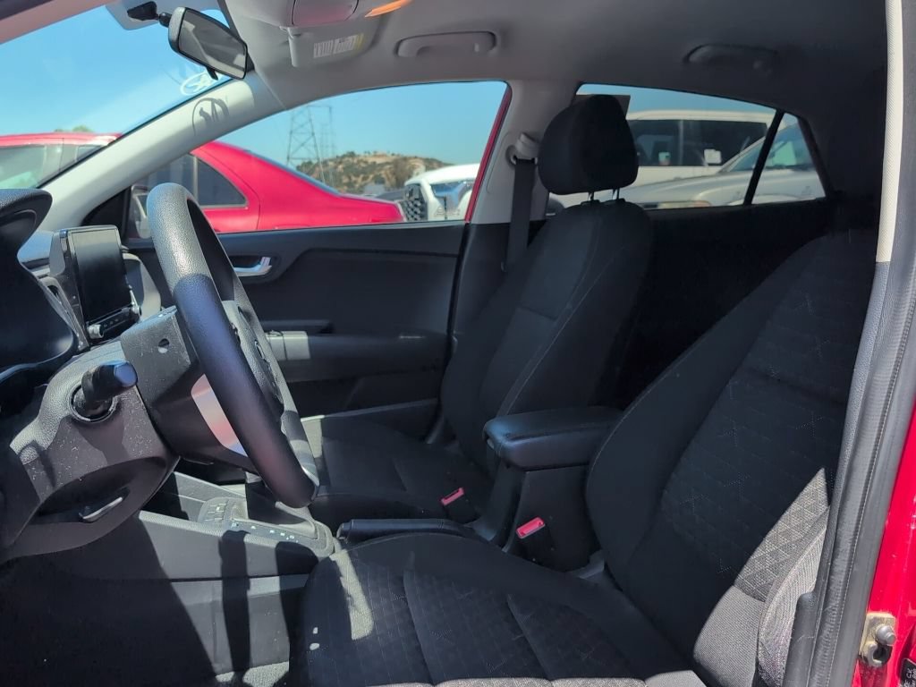 Used 2021 Kia Rio S FWD image 2
