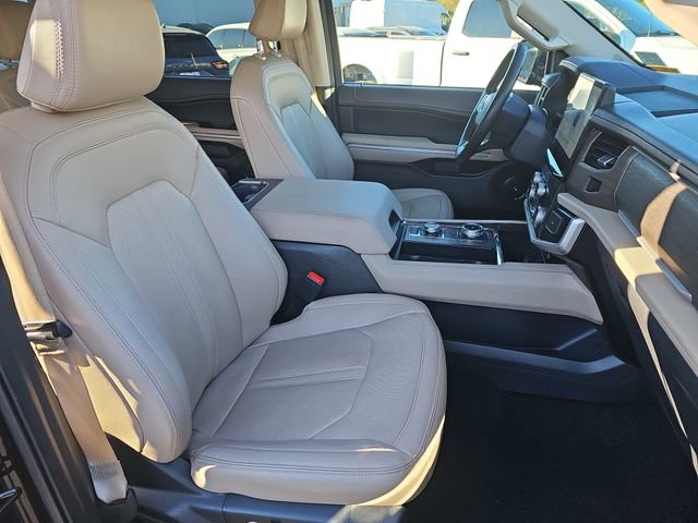 Used 2024 Ford Expedition Max Limited image 12