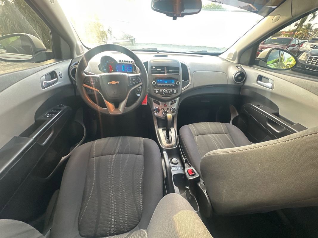 Used 2014 Chevrolet Sonic LT image 21