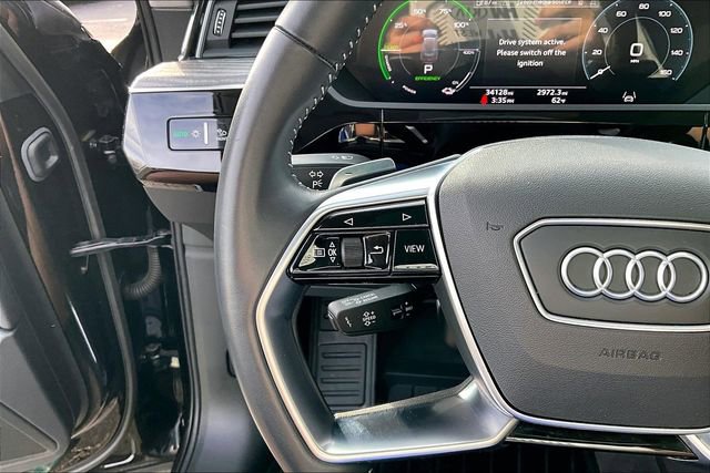 Used 2021 Audi e-tron Premium Plus w/ Premium Plus Package image 16