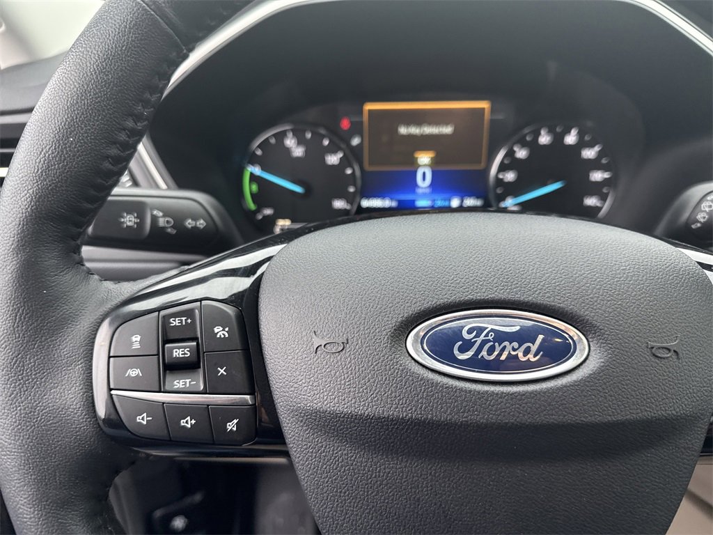 Used 2021 Ford Escape SEL w/ Class II Trailer Tow Package image 24