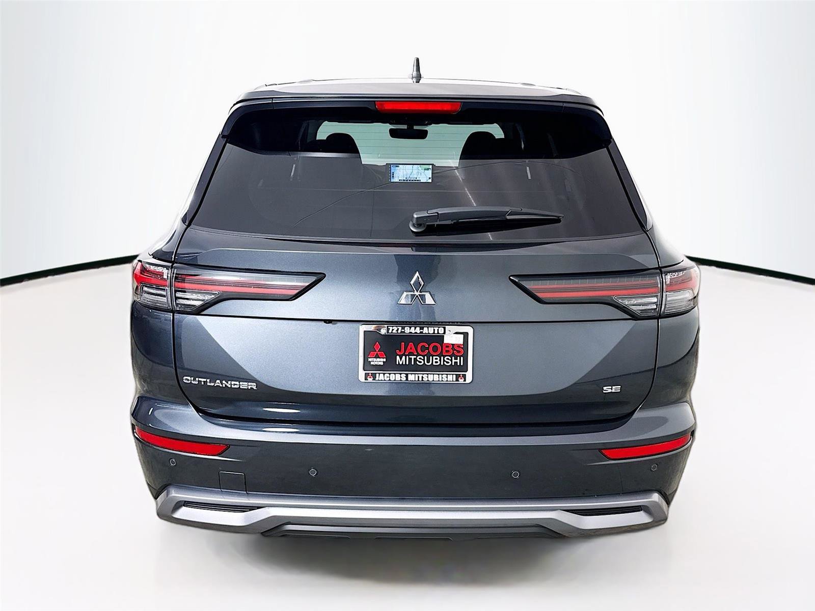 New 2026 Mitsubishi Outlander SE image 6