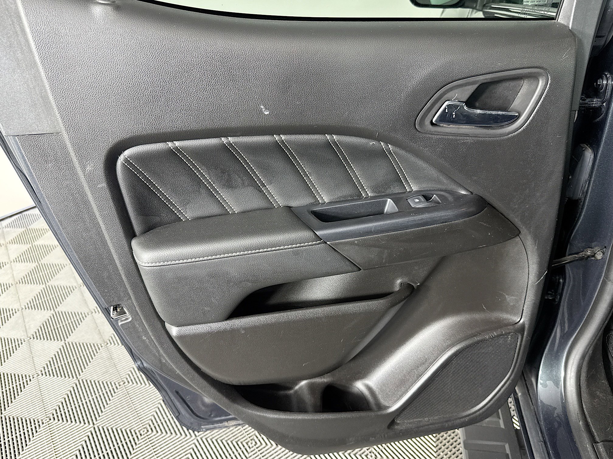 Used 2021 GMC Canyon Denali image 24