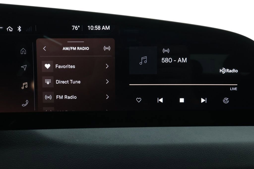 Used 2023 Lucid Air Touring image 16