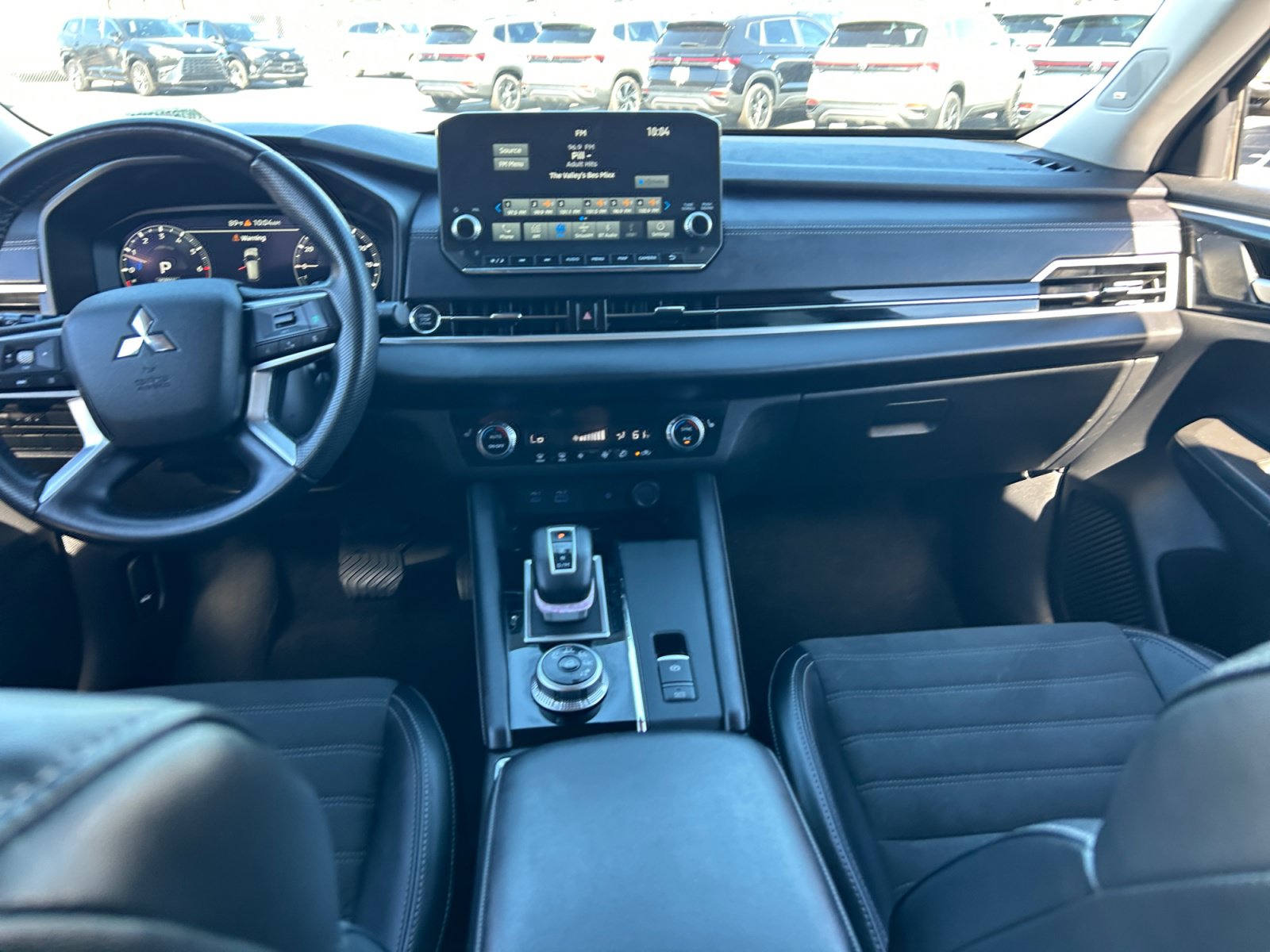 Used 2024 Mitsubishi Outlander SE FWD image 19