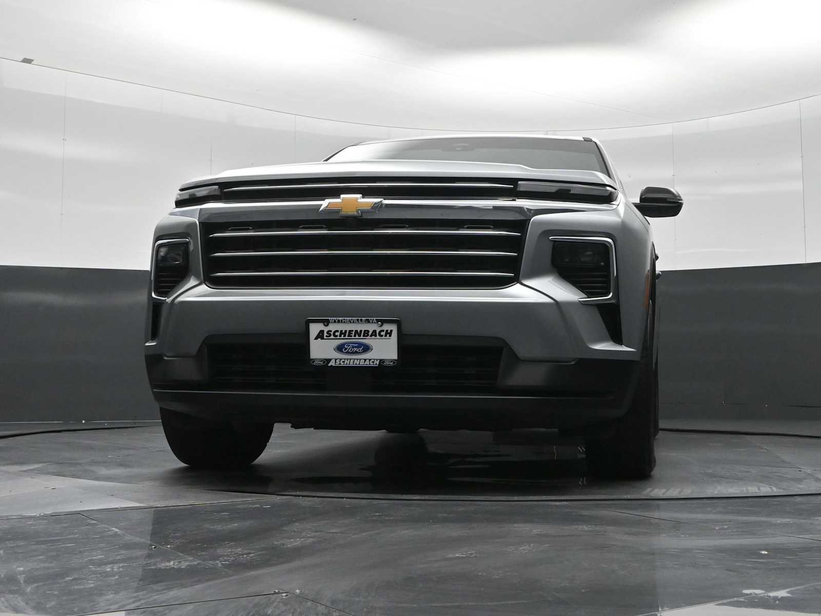 Used 2024 Chevrolet Traverse LT image 27