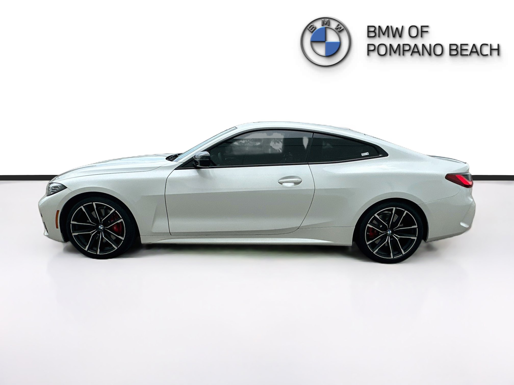 Used 2023 BMW 430i Coupe w/ M Sport Package RWD image 4