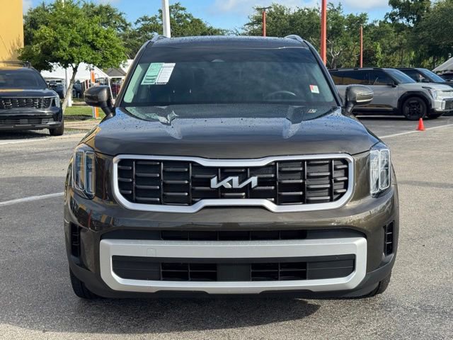 Certified 2025 Kia Telluride S FWD image 5