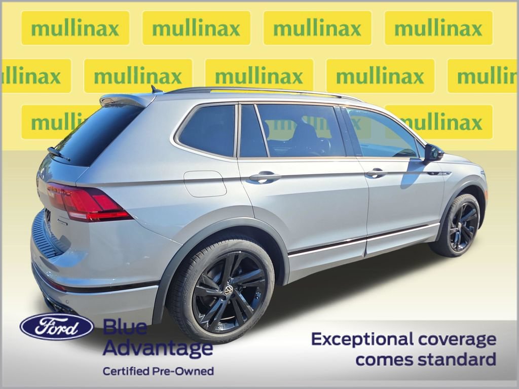 Used 2024 Volkswagen Tiguan SE R-Line AWD/4WD image 3