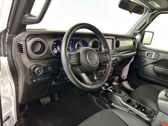 Used 2023 Jeep Wrangler Unlimited w/ Cold Weather Group image 13
