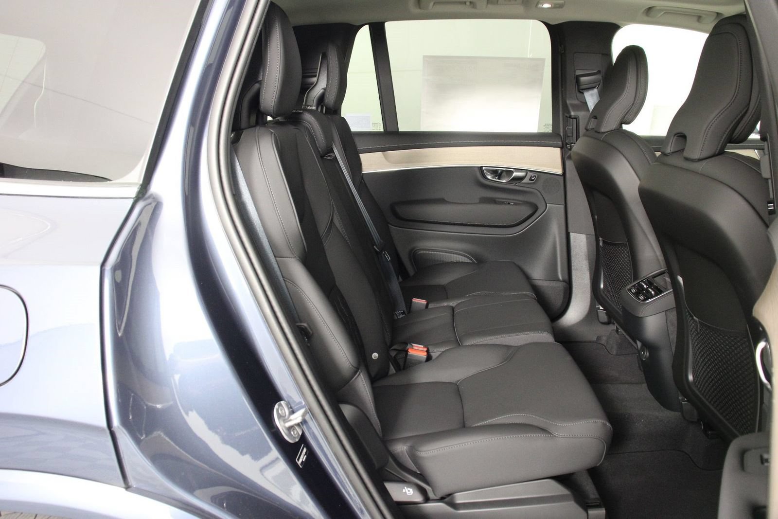 New 2026 Volvo XC90 B6 Plus AWD/4WD image 11
