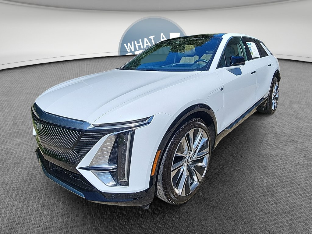 Certified 2026 Cadillac Lyriq Signature Luxury w/ Nappa Leather Package AWD/4WD image 9