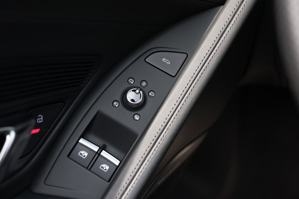 Used 2018 Audi R8 V10 plus w/ Full Leather Package image 54