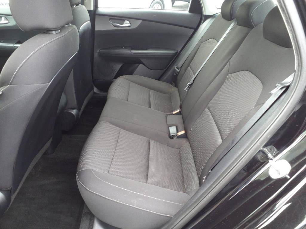 Used 2019 Kia Forte LXS FWD image 13