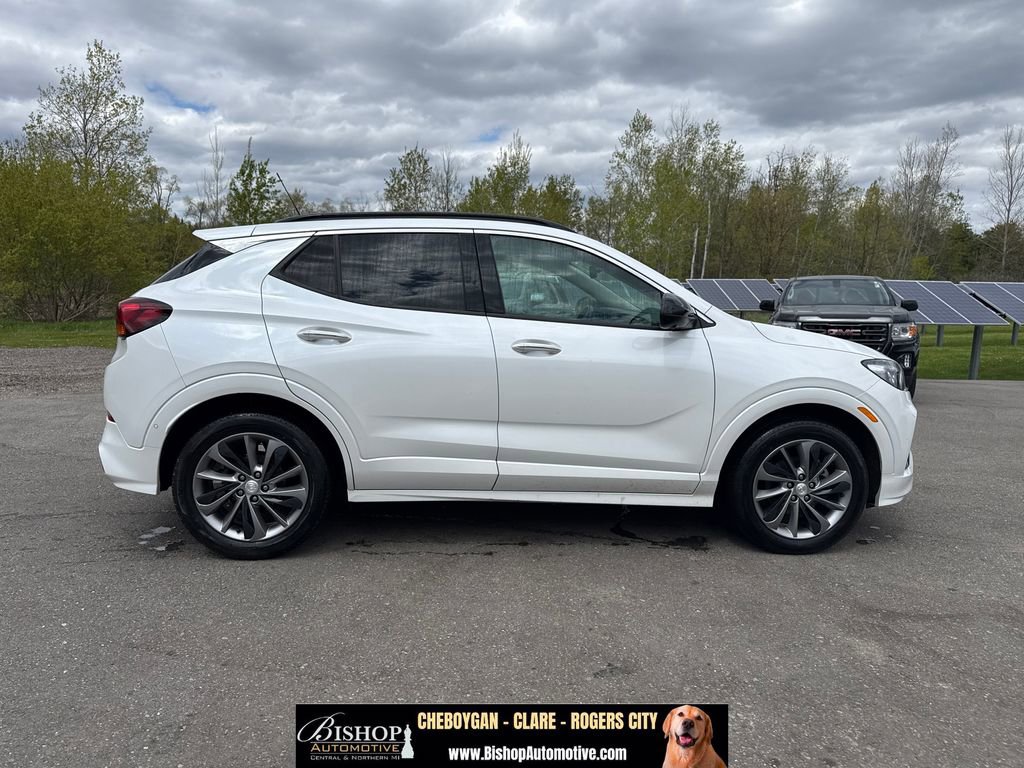 Used 2020 Buick Encore GX Essence w/ Experience Buick Package FWD image 6