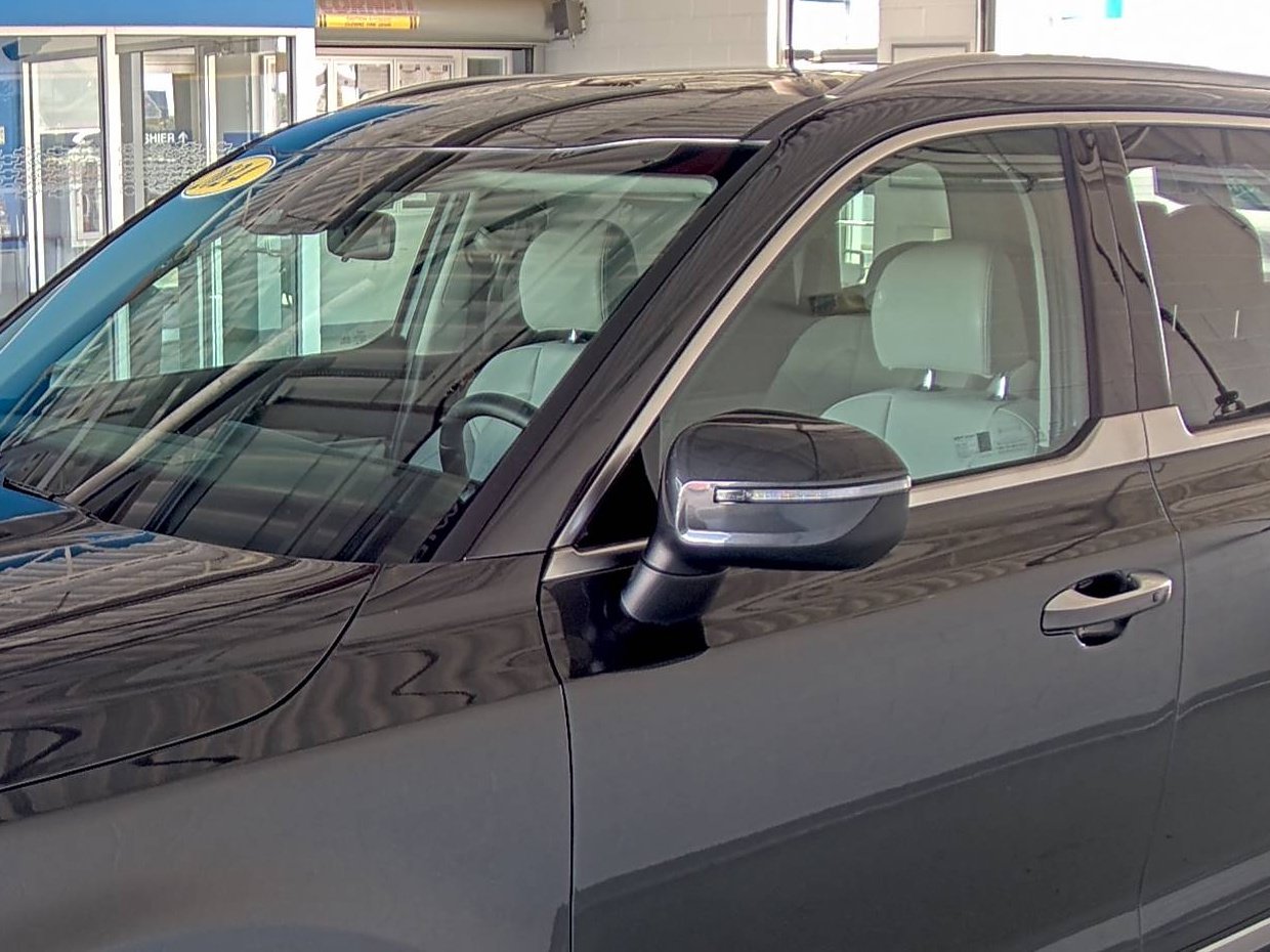 Used 2024 Kia Telluride S w/ S Sunroof Package image 8