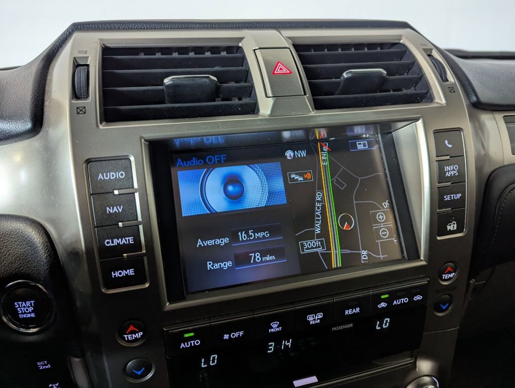 Used 2020 Lexus GX 460 Premium w/ Premium Package image 46