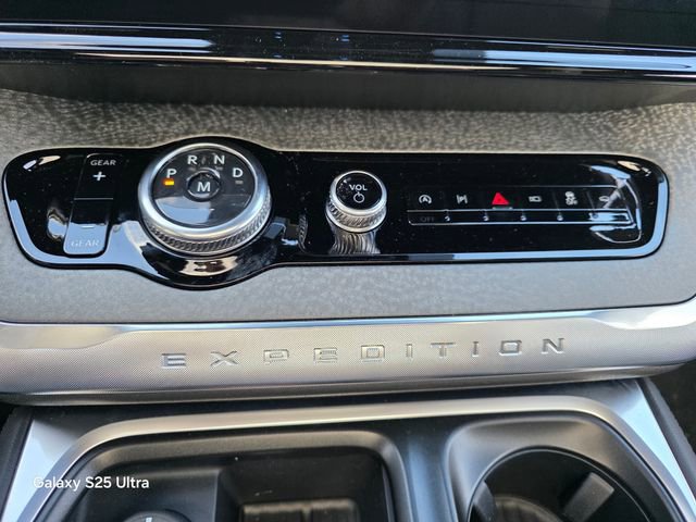New 2026 Ford Expedition Tremor image 22