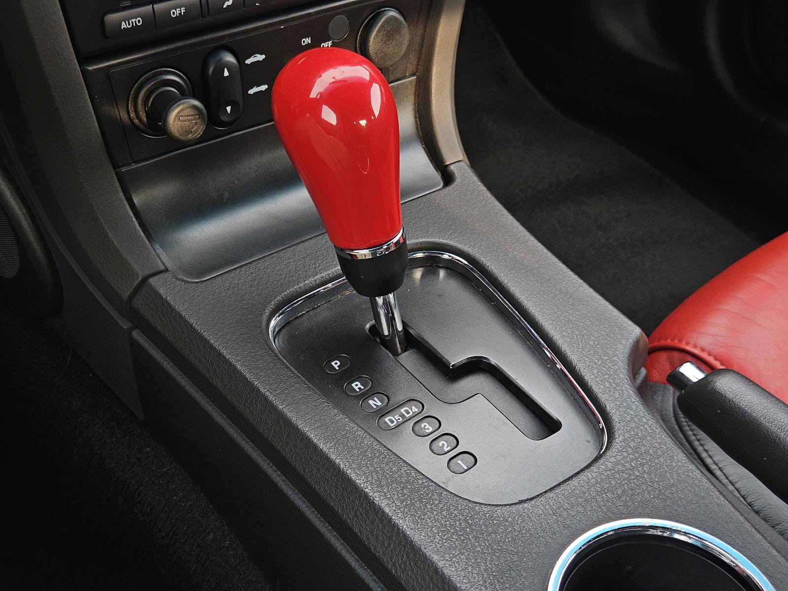 Used 2002 Ford Thunderbird RWD image 16