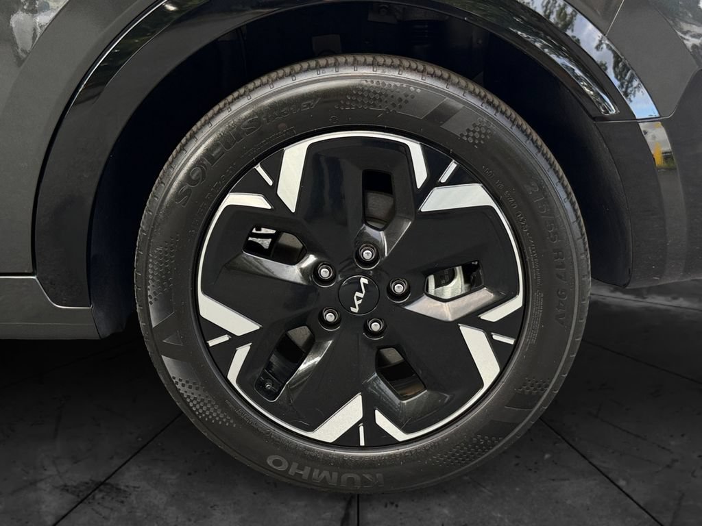 Used 2023 Kia Niro Wind w/ Wind Preserve Package FWD image 27