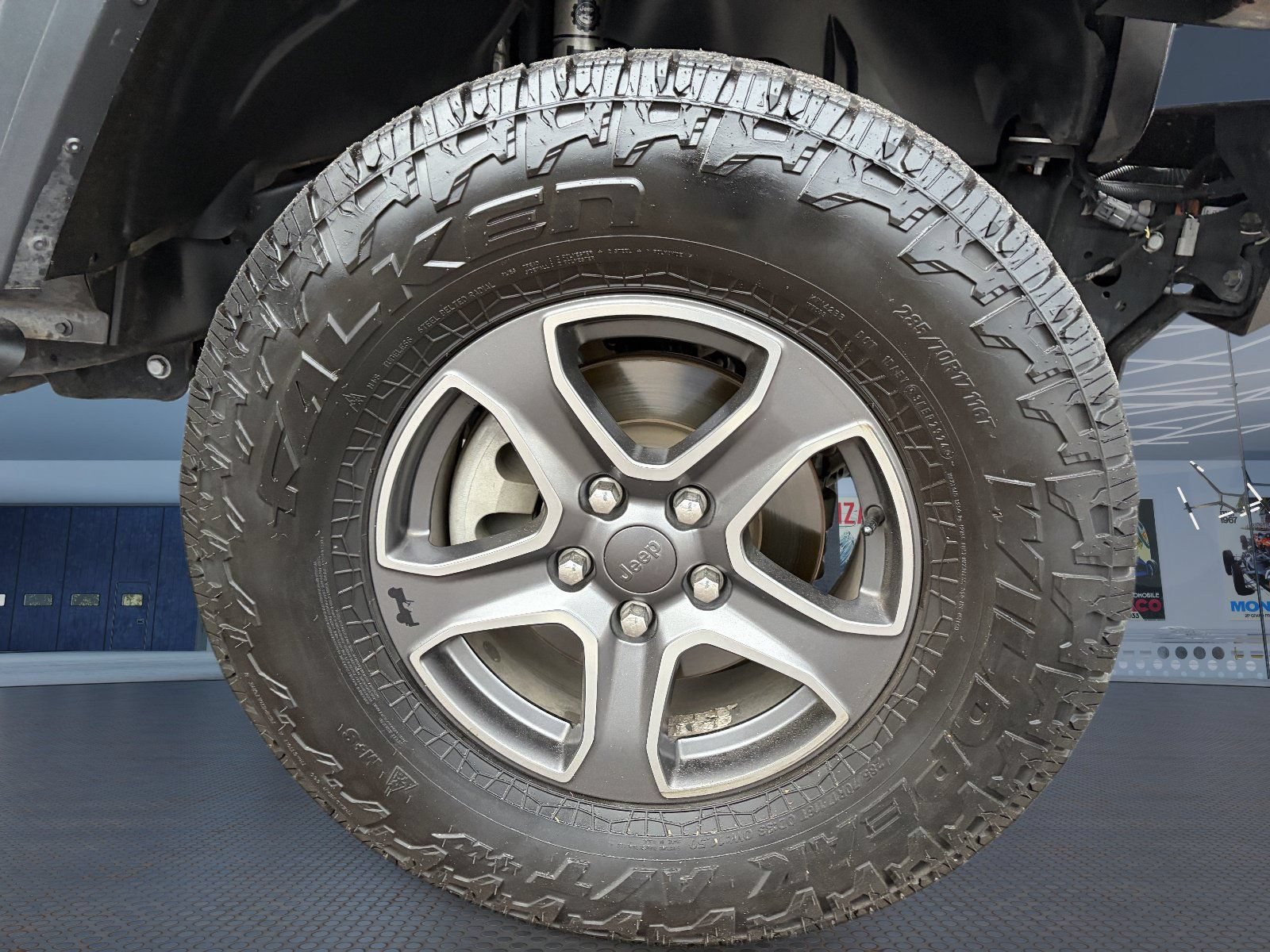 Used 2018 Jeep Wrangler Unlimited Sport S AWD/4WD image 10