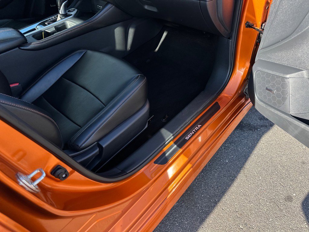 Used 2021 Nissan Sentra SR w/ SR Premium Package image 21