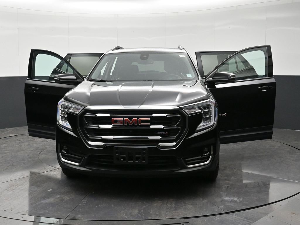 Used 2022 GMC Terrain AT4 w/ Infotainment Package II image 38