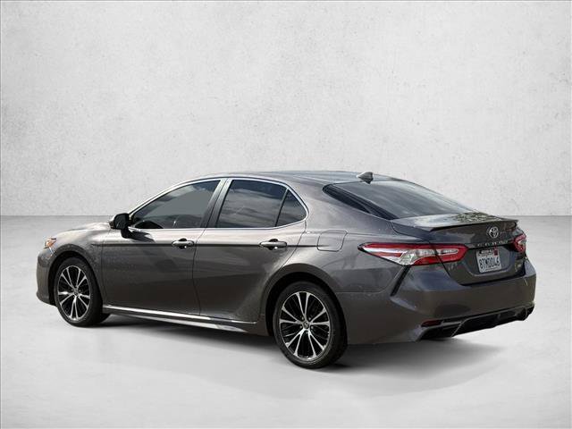 Used 2020 Toyota Camry SE w/ Carpet Mat Package FWD image 7