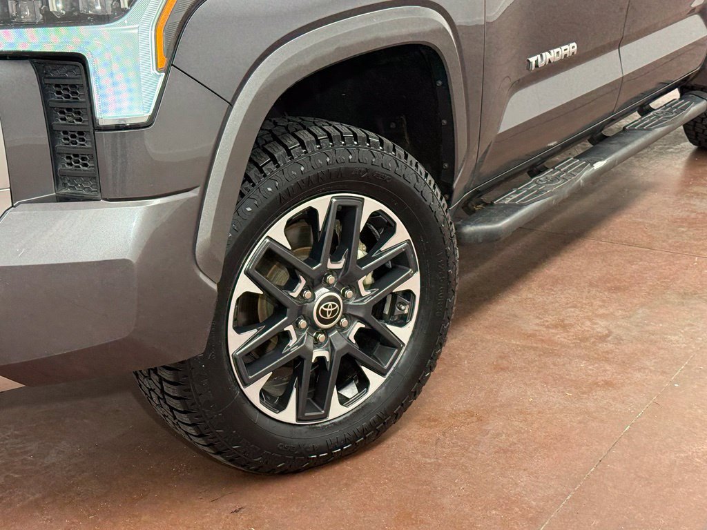Used 2024 Toyota Tundra Limited AWD/4WD image 20