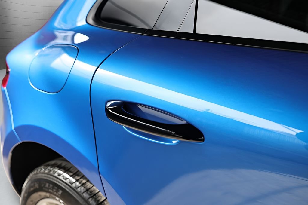 Used 2018 Porsche Macan image 12