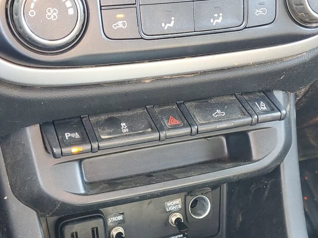 Used 2022 Chevrolet Colorado LT w/ Fleet Safety Package RWD image 22