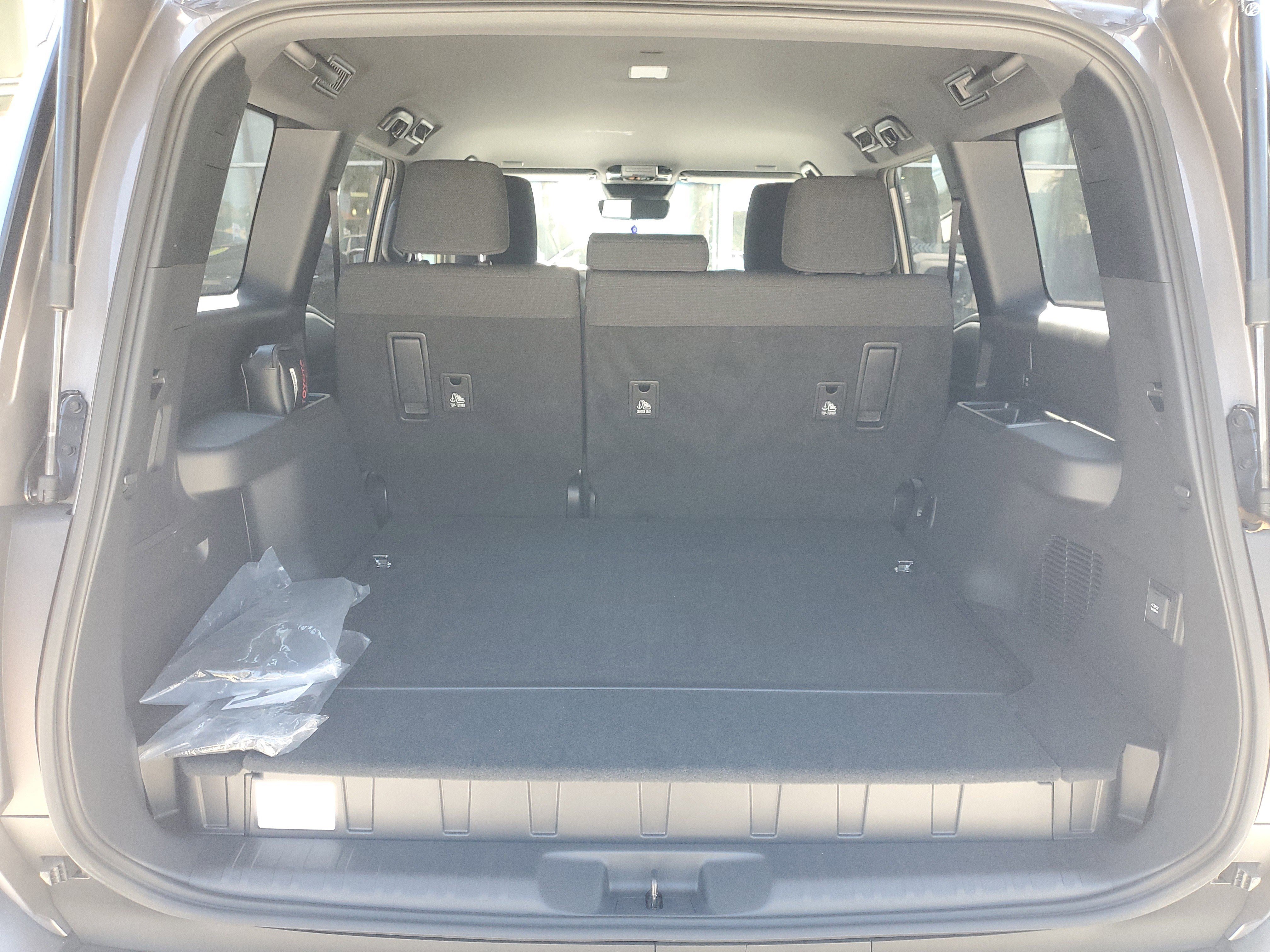 Used 2025 Toyota Land Cruiser 1958 image 9
