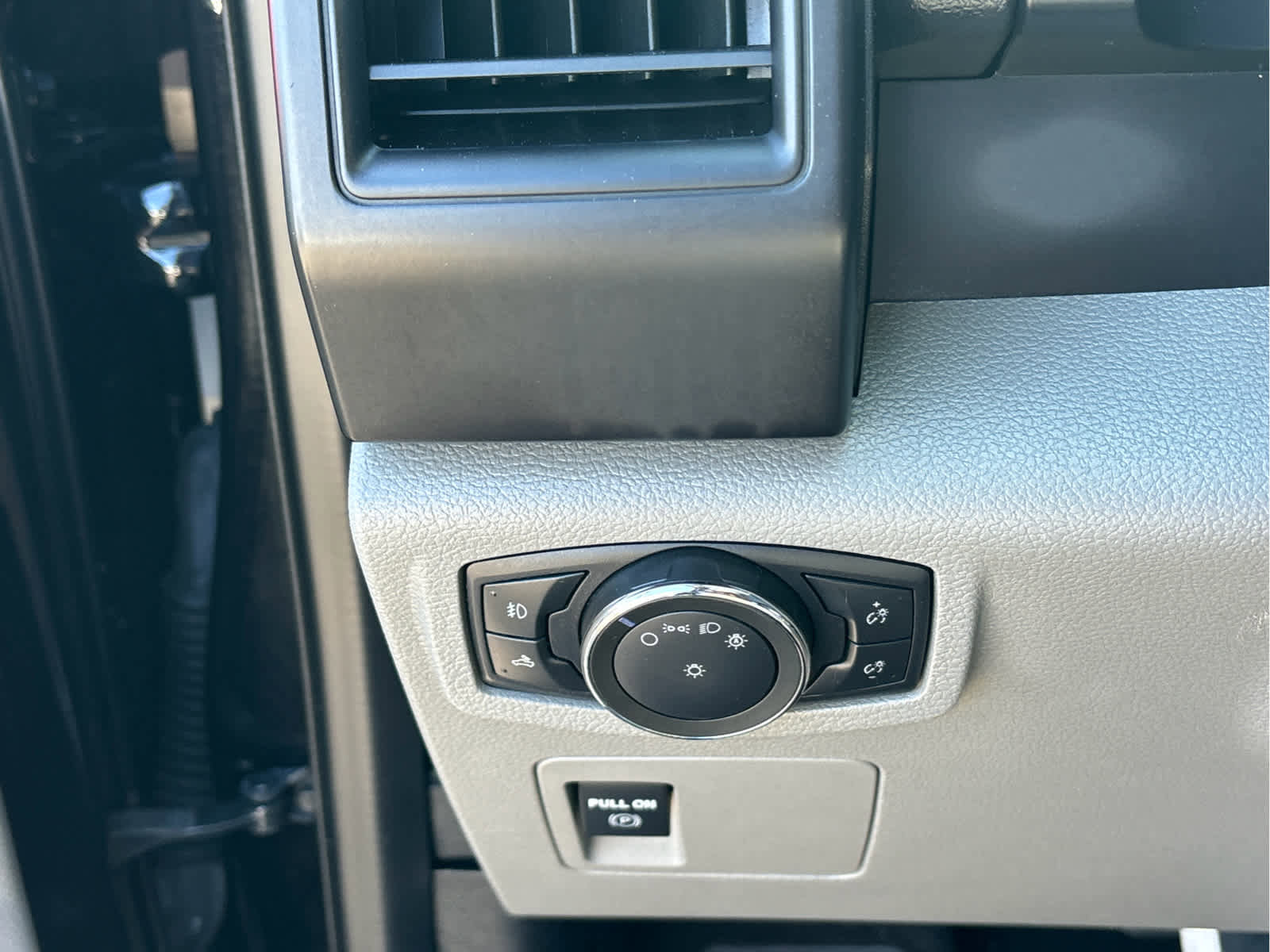 Used 2020 Ford F150 XL w/ Equipment Group 101A Mid image 16