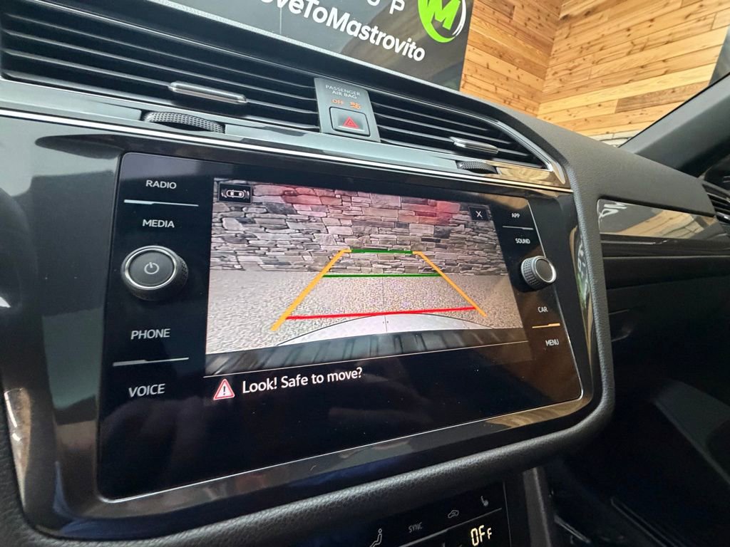 Used 2022 Volkswagen Tiguan SE R-Line AWD/4WD image 23