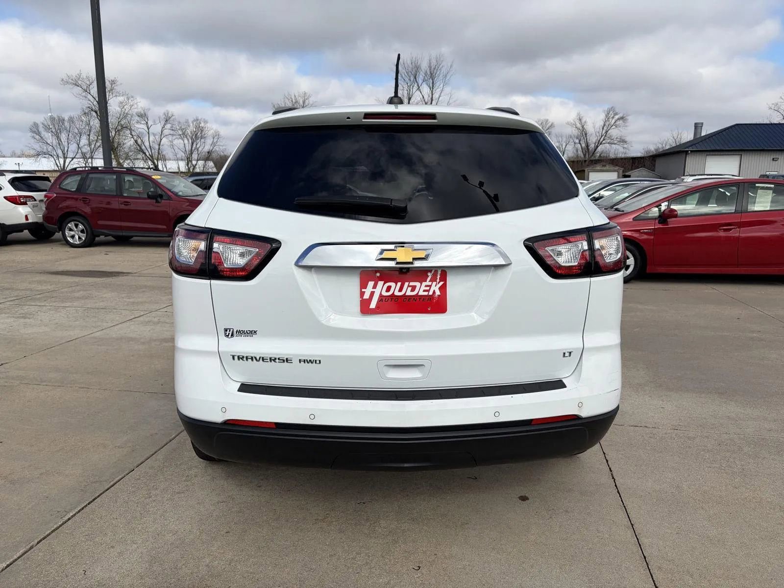 Used 2017 Chevrolet Traverse LT w/ Style and Technology Package AWD/4WD image 7
