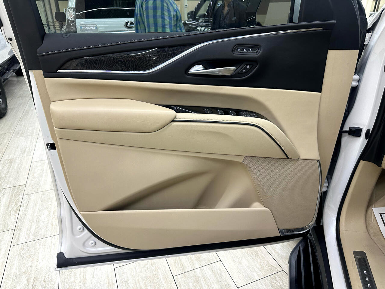 Used 2021 Cadillac Escalade Premium Luxury w/ Driver Assist Tech Package image 18