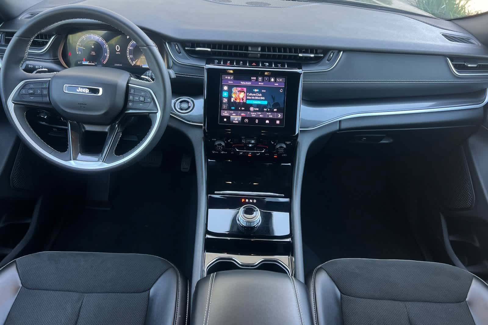 Used 2023 Jeep Grand Cherokee Altitude AWD/4WD video 3
