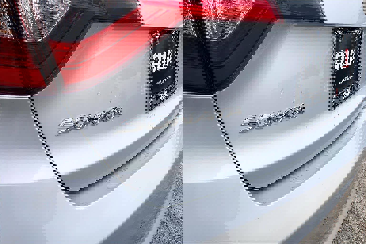 Used 2017 Hyundai Sonata Limited w/ Ultimate Package 04 FWD image 30